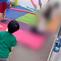 動画サムネイル